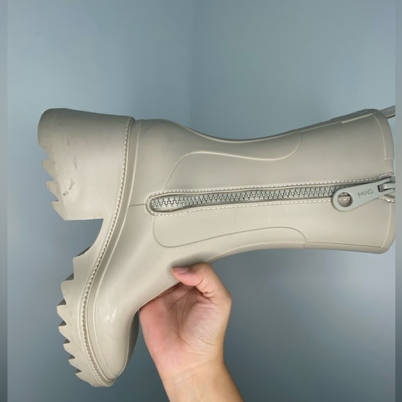 (SOLD***💘😍)CHLOÉ BETTY RUBBER RAIN BOOT - Picture 6 of 16